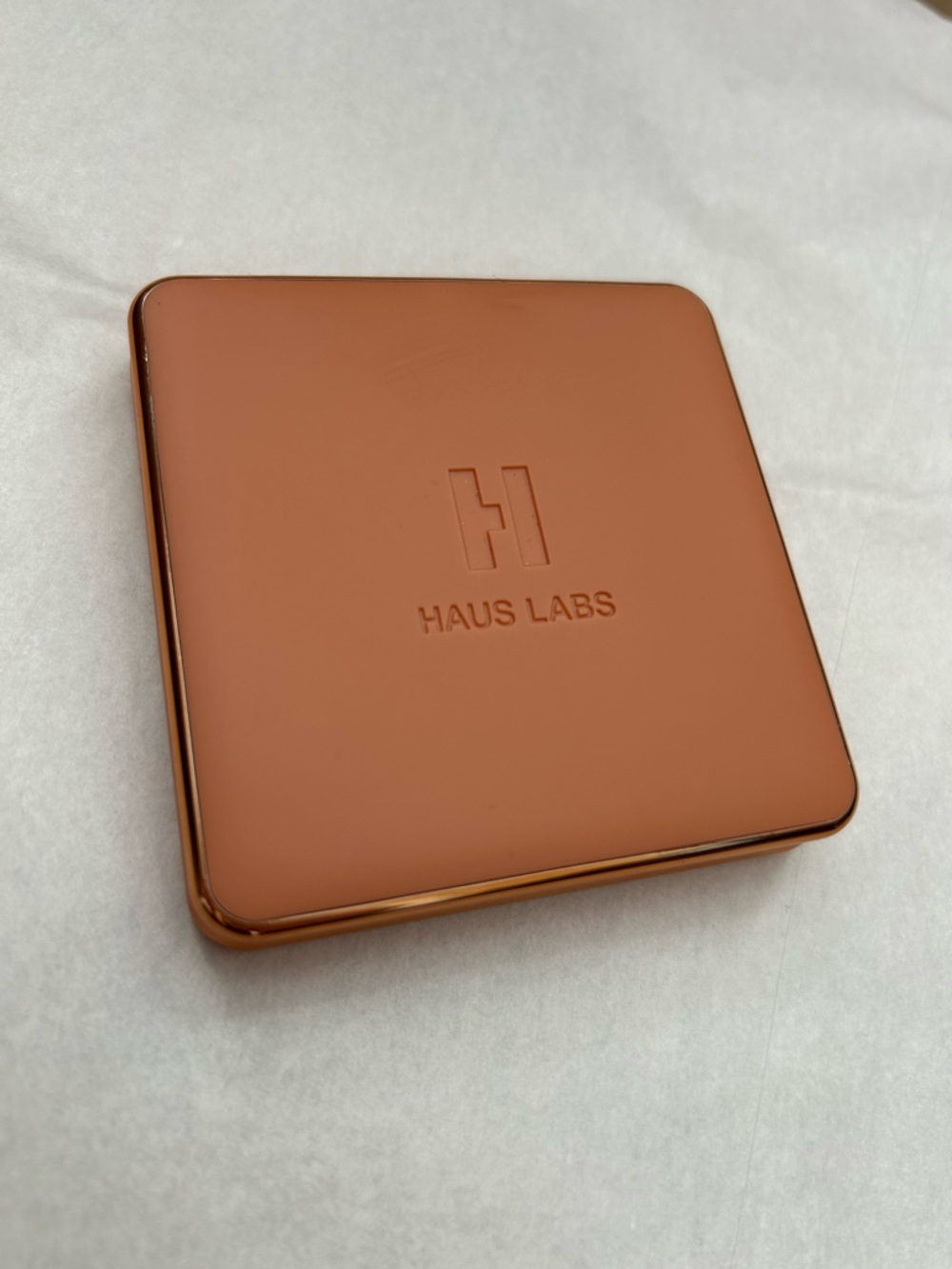 Haus Labs Power Sculpt Velvet Bronzer - Light Level 3 - Picture 2 of 6